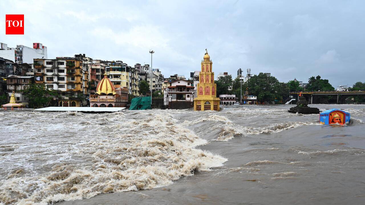 Nashik reservoirs fill rapidly after heavy rain spell, stock rises to 62%, discharge starts from 10 dams