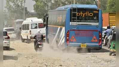 Revamped on paper, but CAQM finds 15 road stretches still kicking up dust