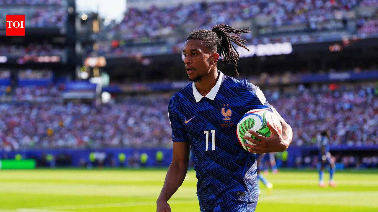 'He beats us even in socks': Amateur players can't believe as World Cup star Michael Olise joins random New York kickabout