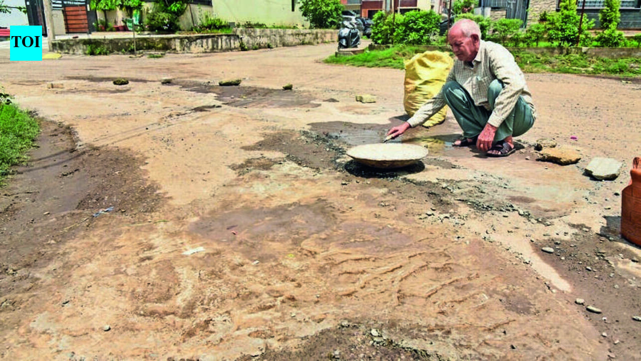74-year-old vet takes on MC’s job, one pothole at a time