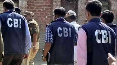 Senior railway officer held by CBI while accepting Rs 1.70 lakh bribe in Varanasi