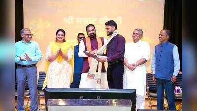 Pacers Akashdeep, Mukesh among 19 medal-winners to get job letters