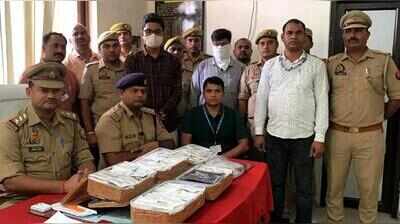 Two detained with ₹1.95 crore jewellery at Varanasi Cantt station