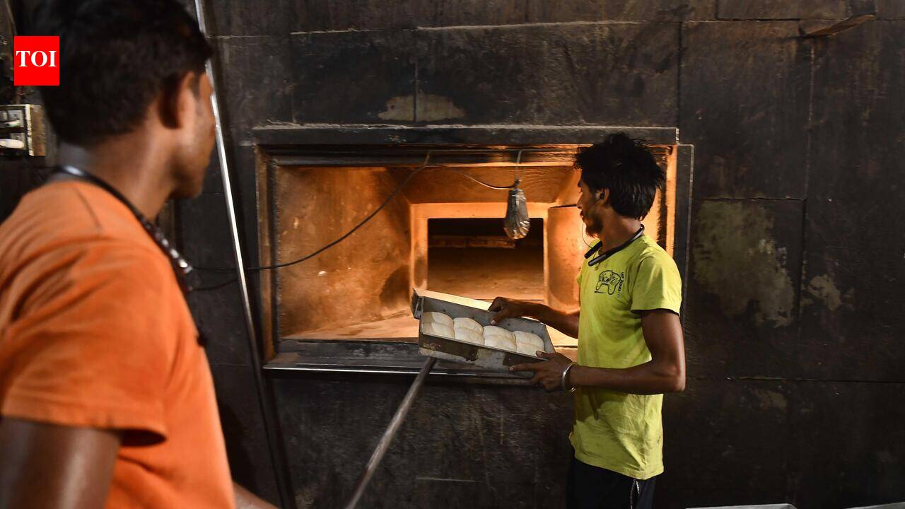 Mumbai FDA Shuts Down Four Bakeries for Food Safety Violations