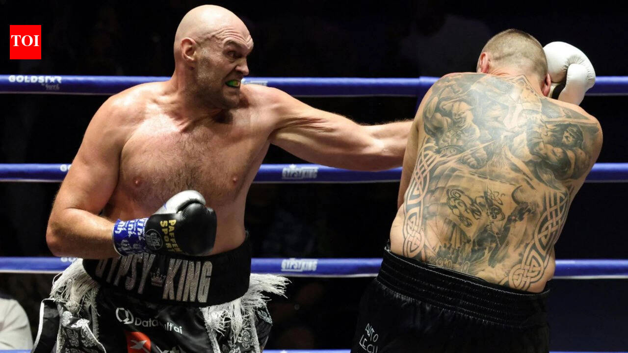 “Imagine he does that with AJ”: Tyson Fury’s kiss to opponent Mariusz Wach hypes up Anthony Joshua fight