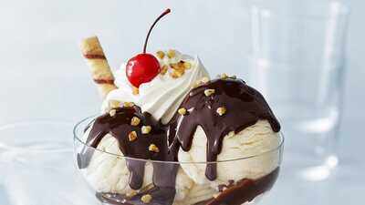 National Hot Fudge Sundae Day: 5 Sweet facts about the dessert that never goes out of style