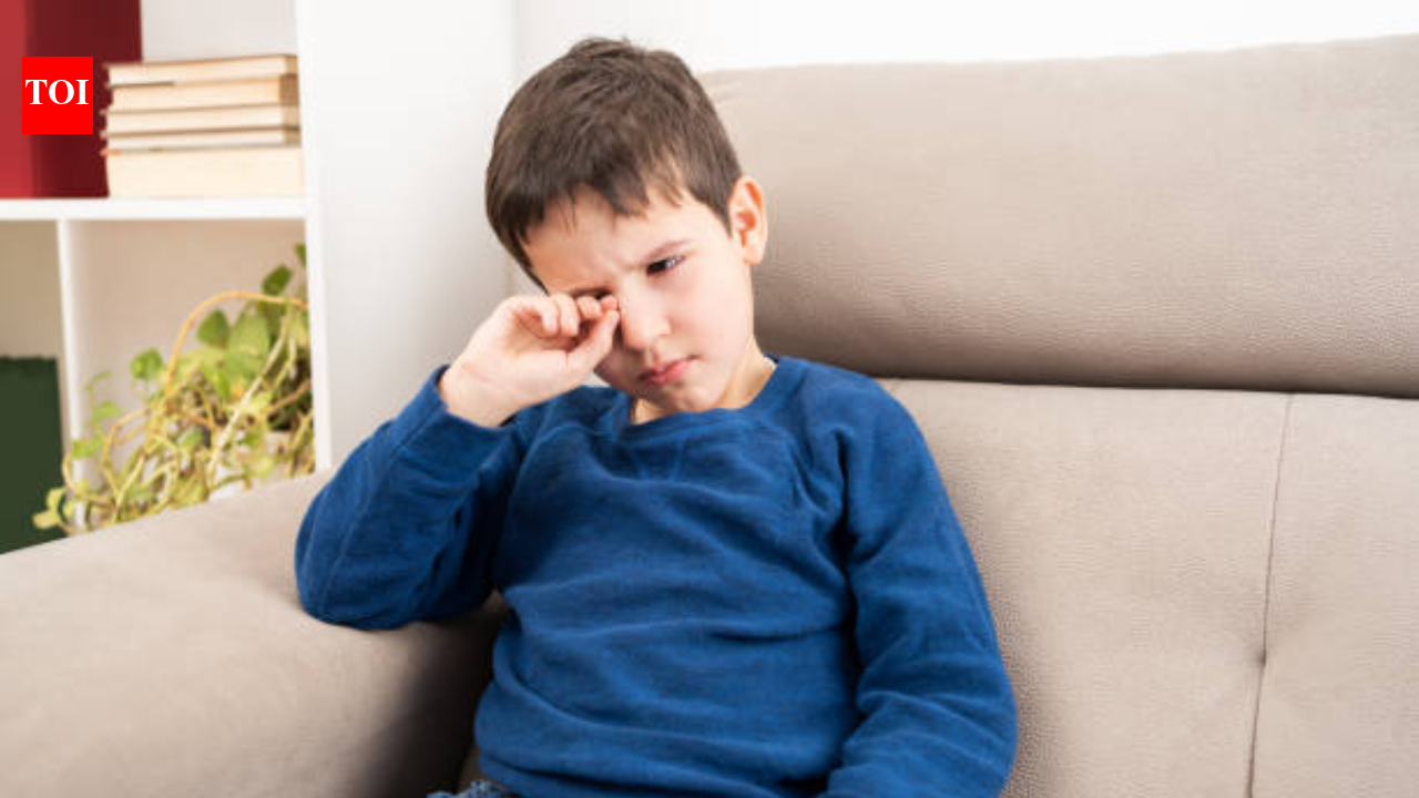 How excessive heat exposure can leave children with dry, irritated eyes