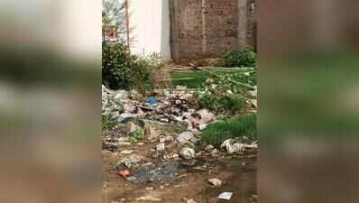 Poor sanitation worries residents during monsoon