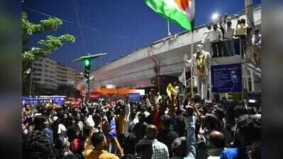 Union min’s resignation just the first step, say protesters