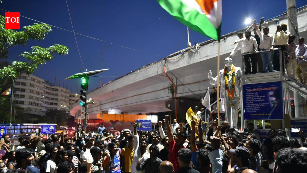 Union min’s resignation just the first step, say protesters