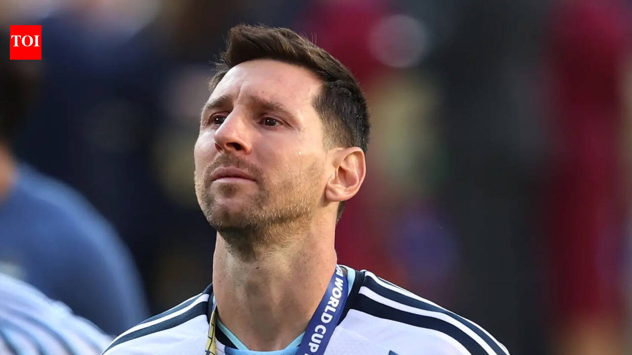 'Don't retire yet': Di María makes desperate plea to Lionel Messi after Argentina's World Cup agony
