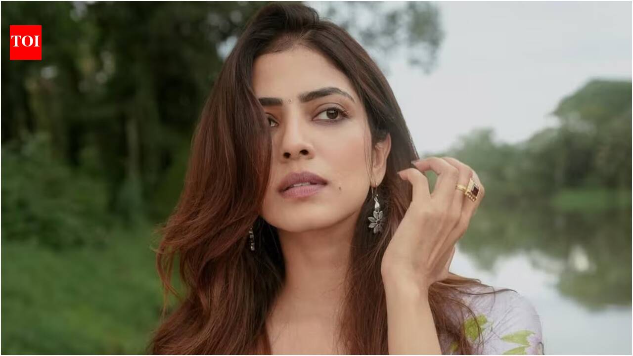 Malavika Mohanan wants more women directors: 