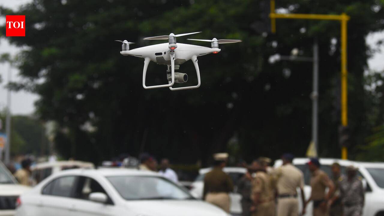 Youth orders drone camera online, gets water bottles