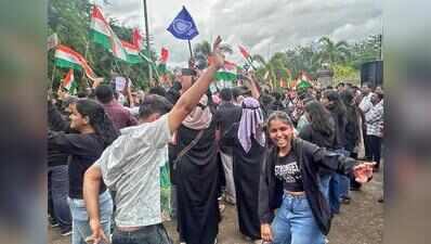 Students celebrate Pradhan’s resignation with ‘Dance for Democracy’ at SPPU