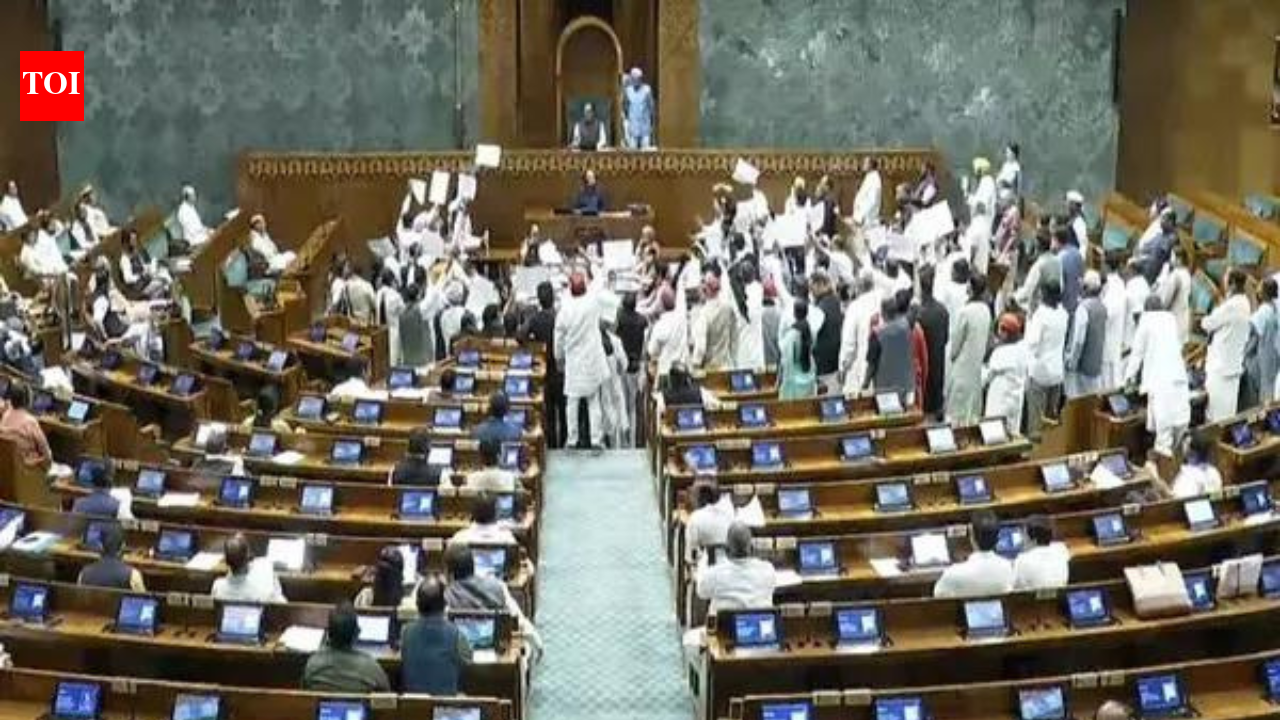 DMK demands immediate NEET ban, seeks probe into Jantar Mantar violence
