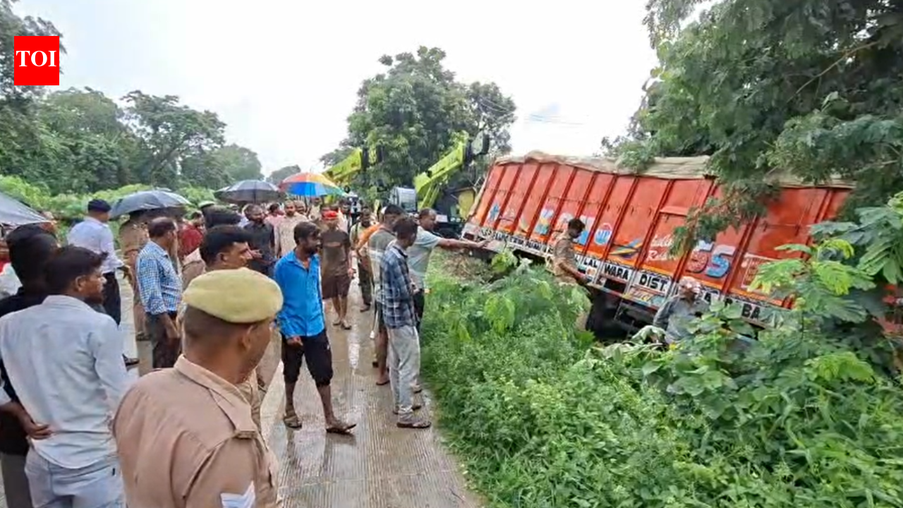 Family of 4, including 2 children, die after speeding truck ploughs into house in UP