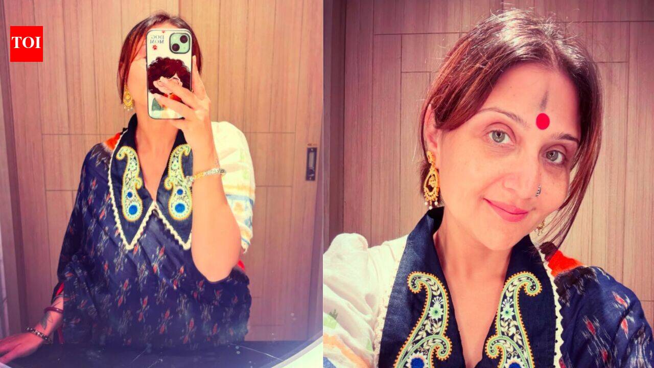 Swastika Mukherjee embraces timeless elegance in a sari