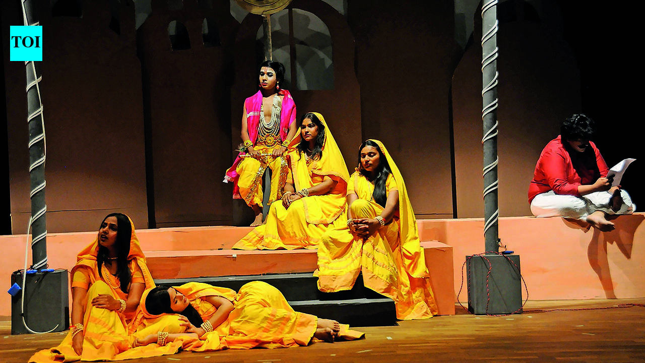 A heartfelt theatrical tribute to Meera Bai