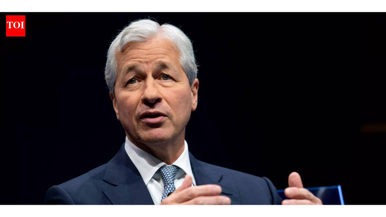 JPMorgan CEO Jamie Dimon shared the story of almost dying in March 2020; says: I told my wife to call the company and tell them ...