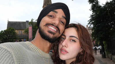Arshdeep Singh features Samreen Kaur as 