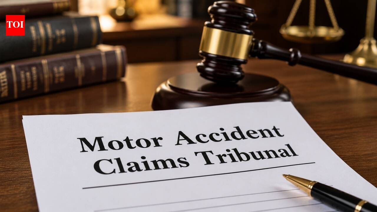 Delhi HC: MACT cannot decide contractual insurance claims under personal accident cover, says claim must be pursued before competent forum