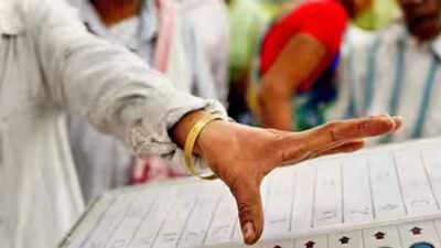Backchannel talks revive hopes of fractured Akali unity before Punjab elections