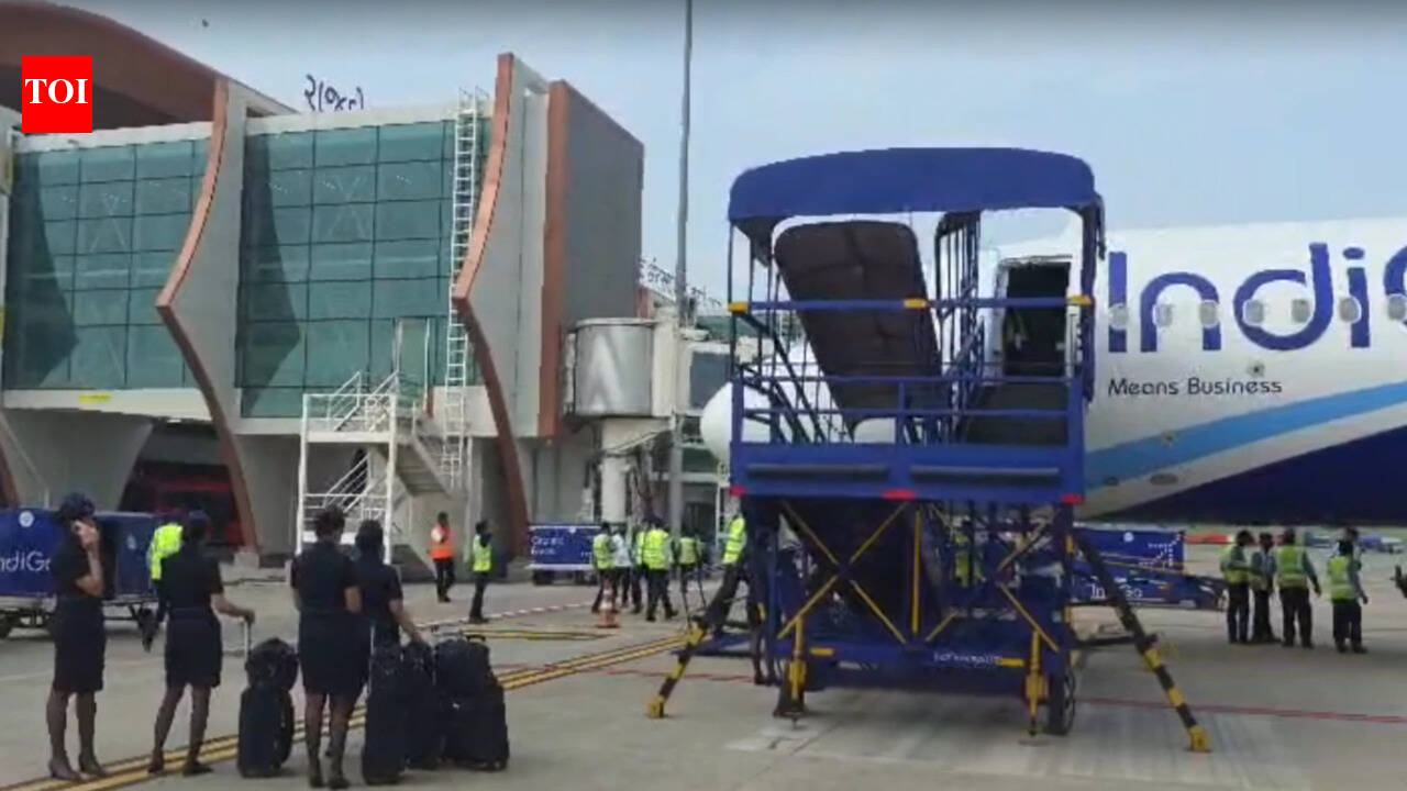 Dubai-Mumbai IndiGo flight makes emergency landing after smoke in cargo hold