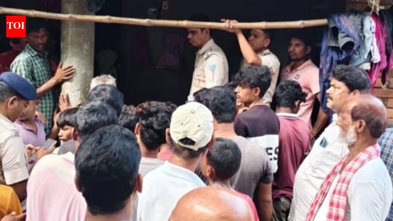 Sahibganj man kills son with axe after argument, police launch hunt