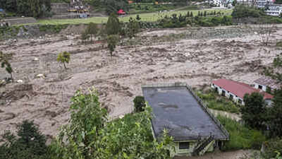 'Avoid unnecessary travel': Himachal Pradesh govt issues warning as monsoon toll rises to 15, damages touch Rs 1,000cr