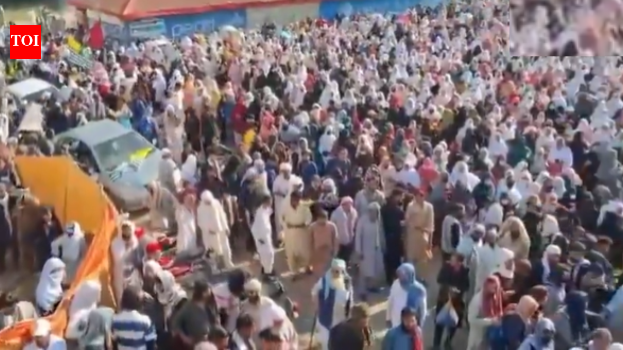 PoK protests: Thousands march to Muzaffarabad after failed talks; polls delayed in 2 districts