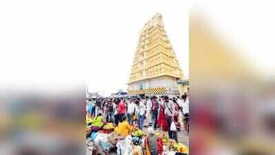 Yathindra defends crowd management at Chamundi temple amid VIP darshan row