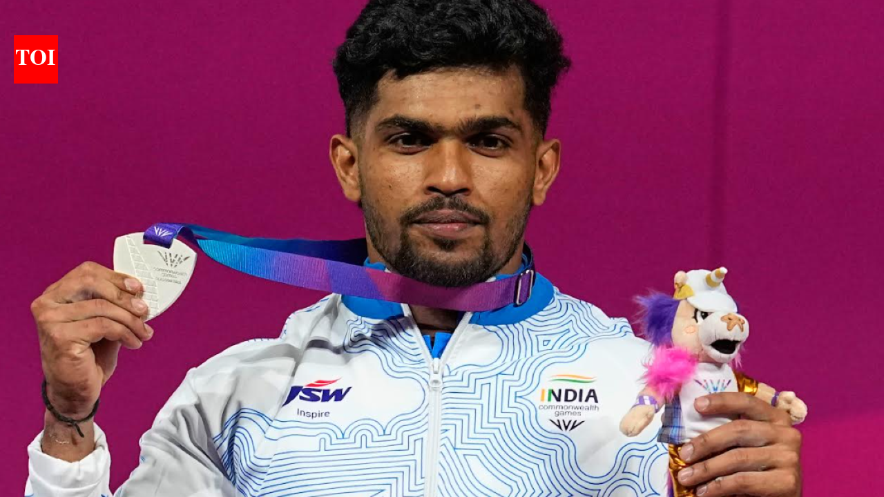 TN daily wage labourers’ son clinches CWG lifting silver
