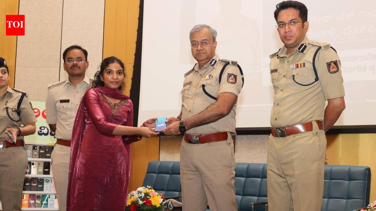 Bengaluru cops recover over 1,100 missing mobile phones