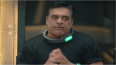Ram Kapoor breaks down in Lock Upp 2, reveals helping his father plan his death; 'My mother and sister don't talk to me'
