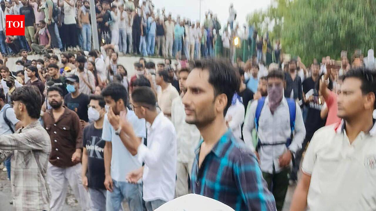 Woman with ruptured ear: ‘Went to Jantar Mantar to raise my voice. What did I do for cops to fire at me?'