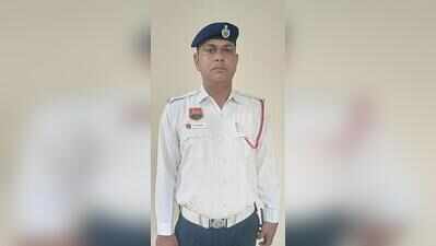 Cop halts NH-8 traffic, shuts shops after CNG leak from crashed truck