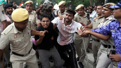 101 murder accused among 989 with criminal records in July 20 Parliament march violence: Delhi Police