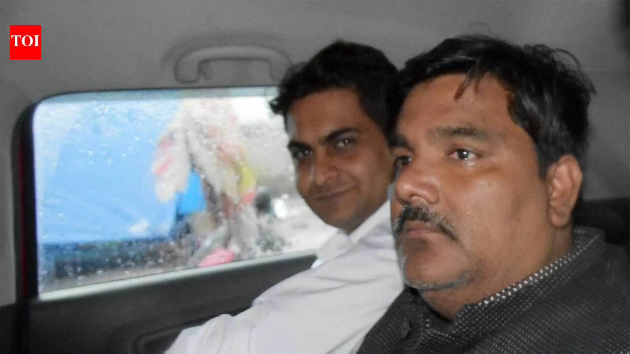 '51 wounds, cold-blooded murder': Prosecution seeks death penalty for ex-AAP neta Tahir Hussain, 4 others in IB officer's murder