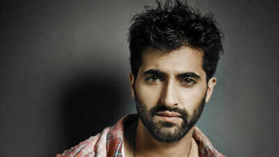 Akshay Oberoi on being the only male Bollywood actor in Yash's 'Toxic' : 'Language, region, and industry labels don't matter anymore'