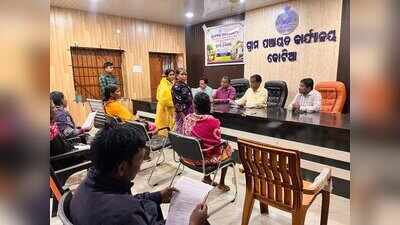 Official visits Kotia to review SIR of electoral roll