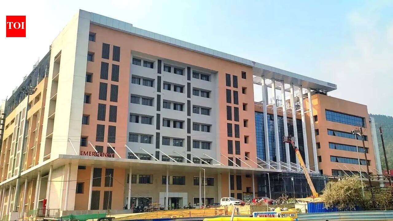 Water crisis, defunct lifts add to patients’ woes at MGMMCH