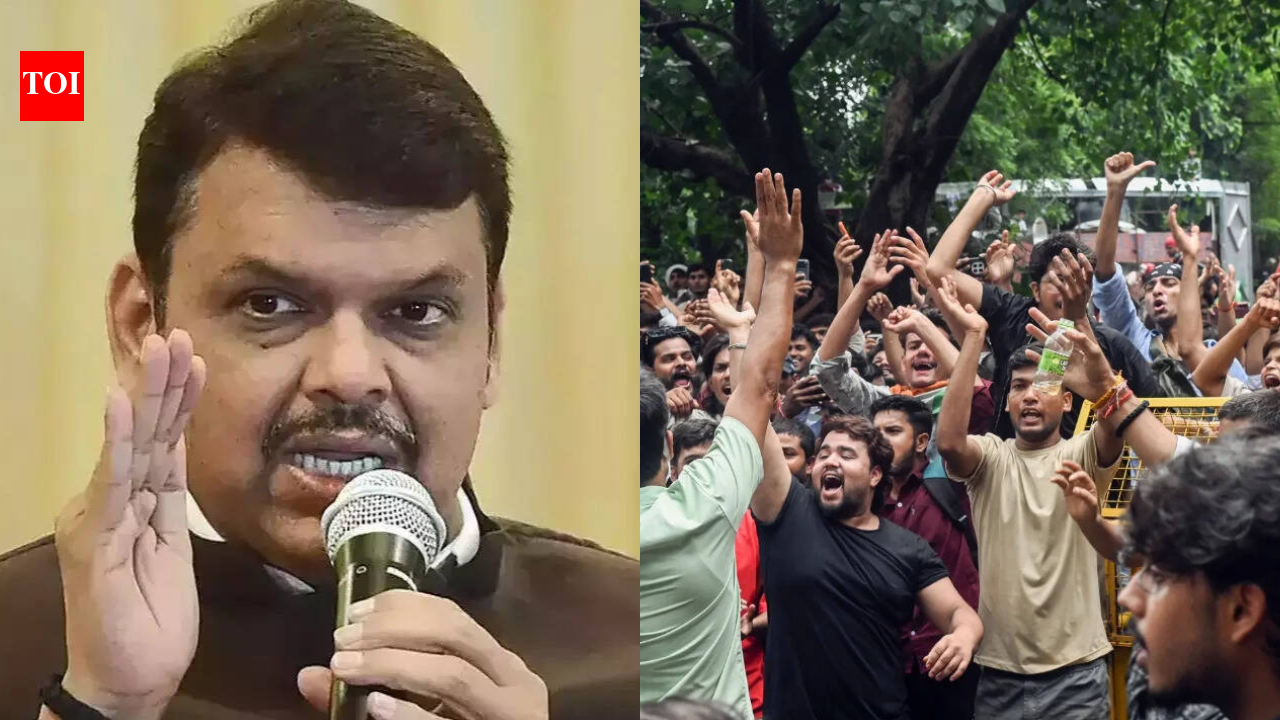 महाराष्ट्र मुख्यमंत्री देवेंद्र फडणवीस यांनी NEET निषेधकर्त्यांविरुद्ध दाखल केलेले FIR मागे घेण्याचे गृह विभागाला निर्देश दिले.