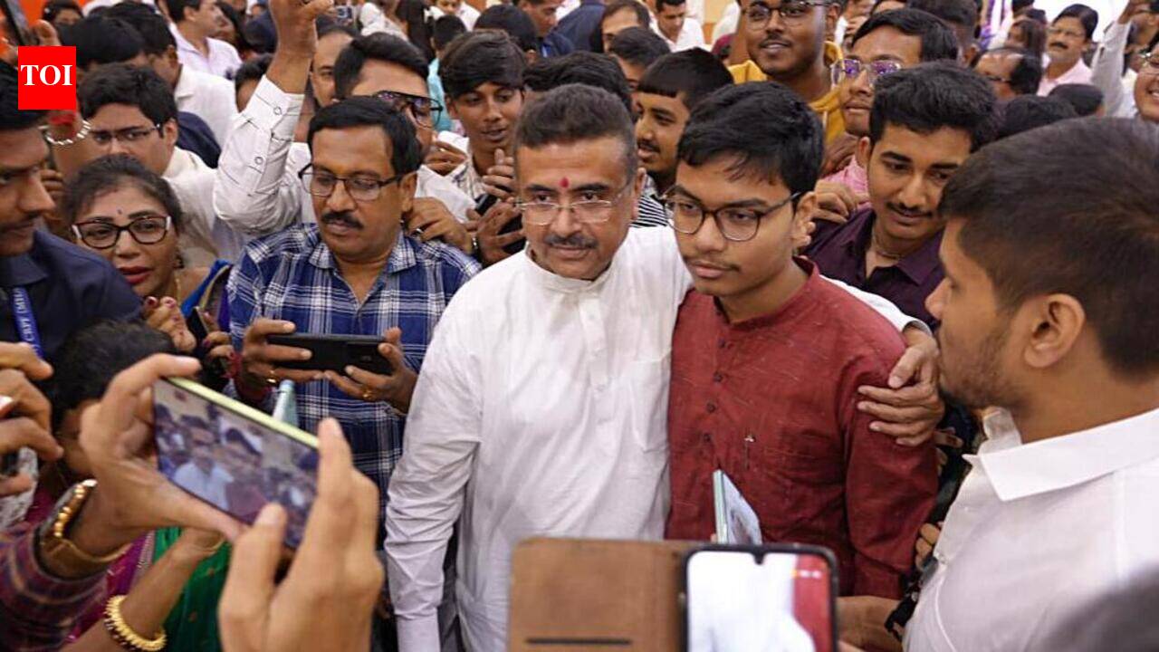 CM urges NEET toppers to stay back, serve Bengal