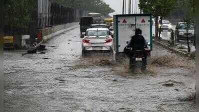 Short spell of intense rain cools Gurgaon, but exposes infra gaps again