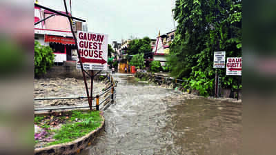 Overflowing Gorewada nullah inundates homes in West Nagpur