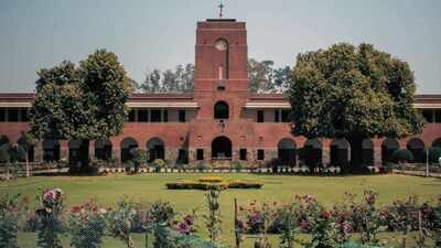 'No shorts': Dress code sparks protest at DU's St Stephen's College on first day of new session