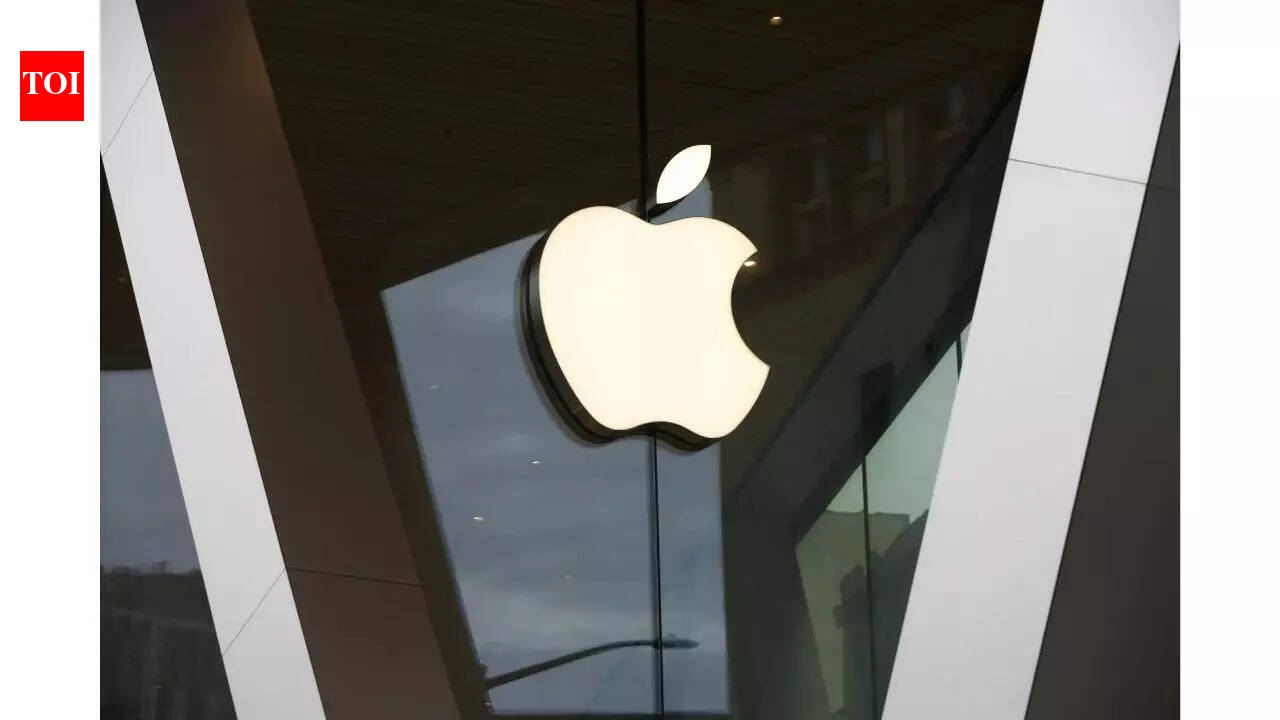 Apple touches $5 trillion market cap and one of the reasons is what has made Wall Street ‘unhappy’ with Google, Microsoft, Meta and Amazon