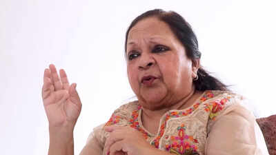 Naseem Mukri reacts to Sanjay Khan and Zeenat Aman's alleged assault case: 
