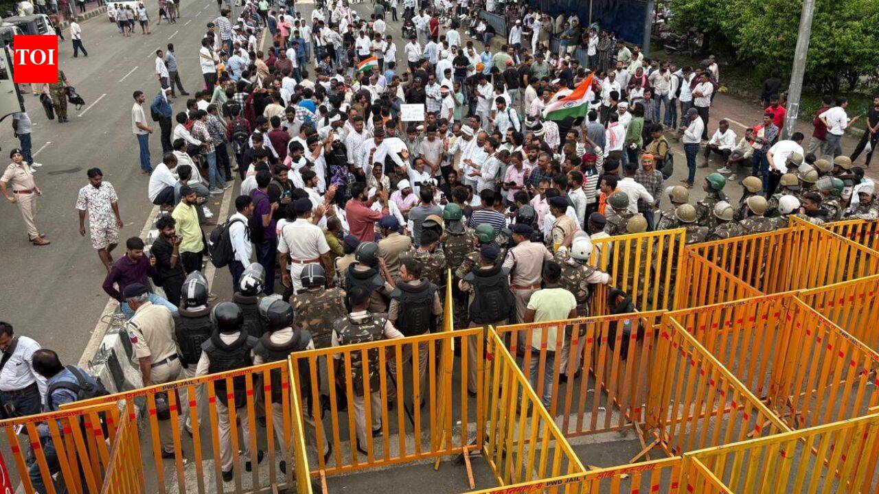 'Schools closed, traffic hit': Farmers' protest in Bhopal enters day 2; police tighten security ahead of CM House march