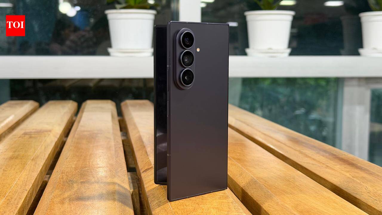 Samsung Galaxy Z fold8 Ultra review: The fold that goes for Gold